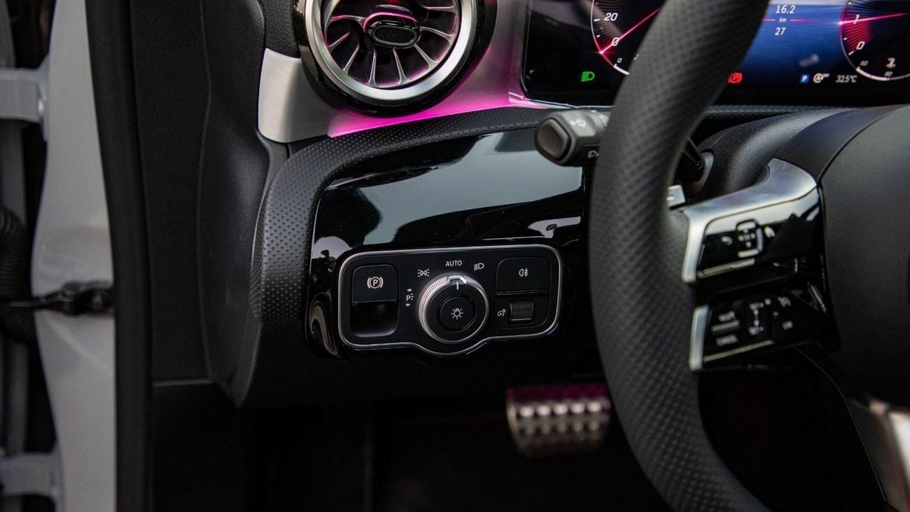 مرسيدس بنز CLA 200 1.3L Turbo Coupe | 2026 | GCC Specs | with 5 Years Agency Warranty | For Local Registration +10%