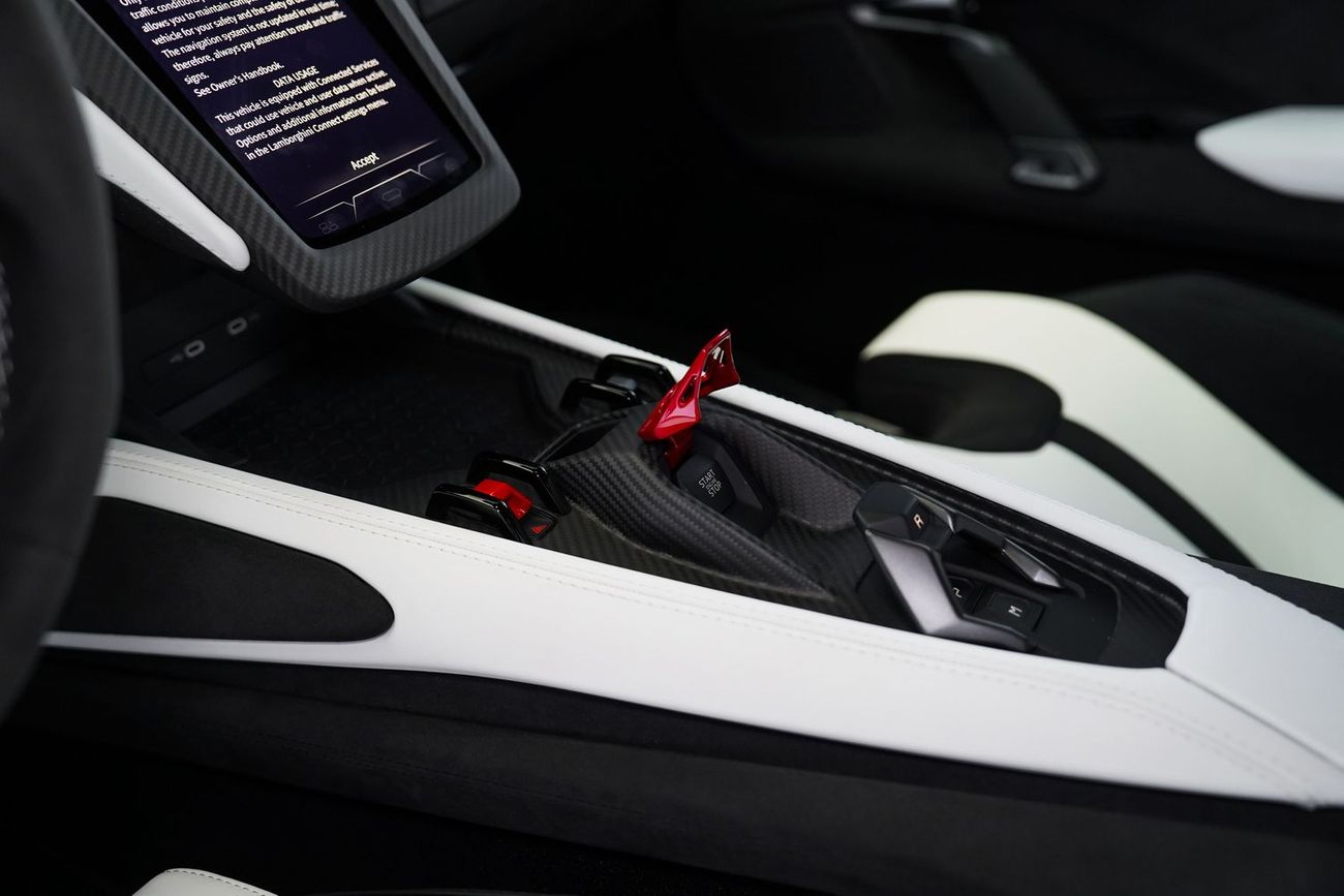 Lamborghini Revuelto 6.5L V12 Hybrid