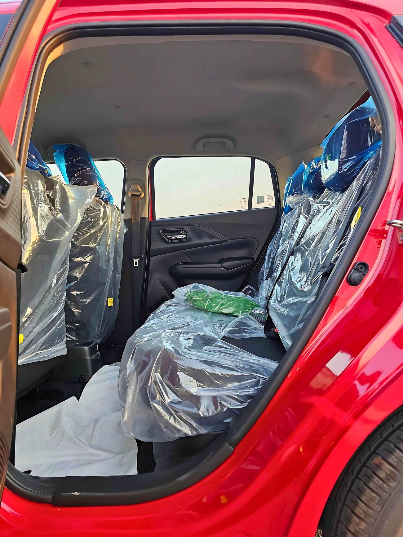 Suzuki Swift GLX, 1.2L / RADAR / GCC SPECS / HIGH OPTION (CODE # GLX)