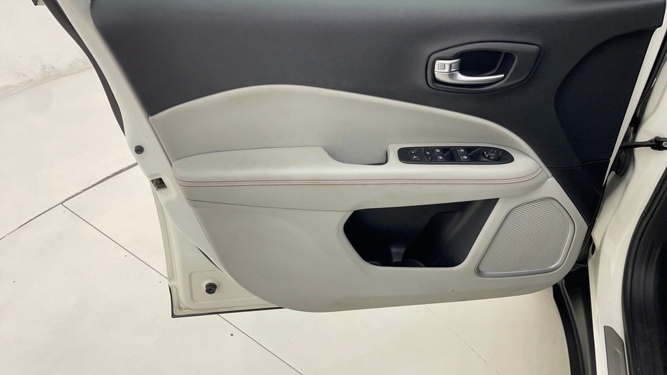 Jeep Compass LIMITED 2.4 | Zero Down Payment | Home Test Drive