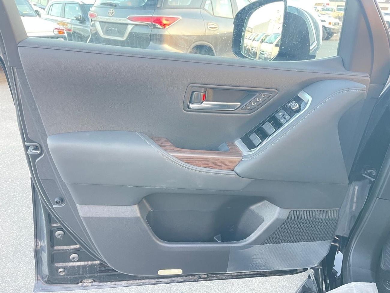 تويوتا لاند كروزر