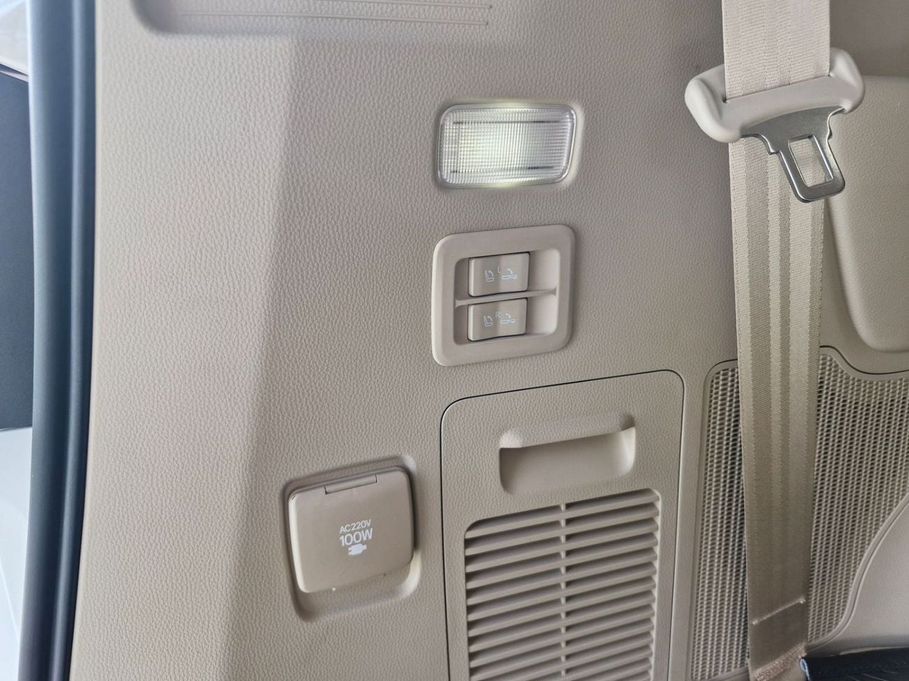 تويوتا لاند كروزر VXR 4.0L