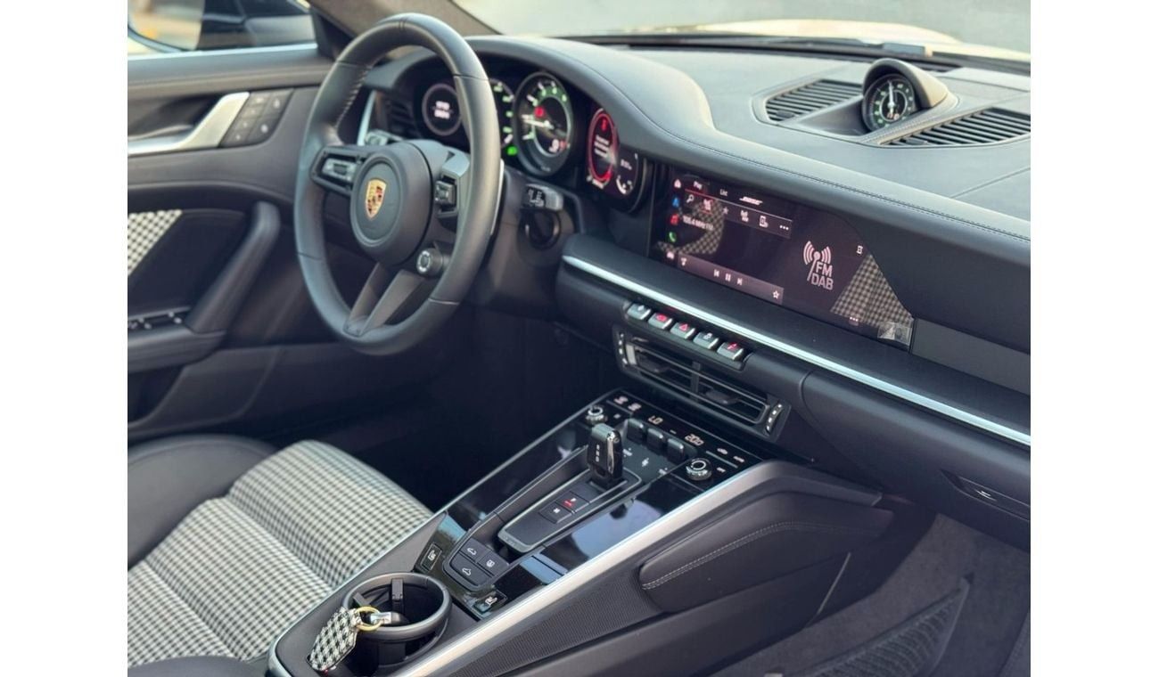 بورش 911 Turbo 3.8L (580 HP) Coupe GCC SPEC UNDER WARRANTY