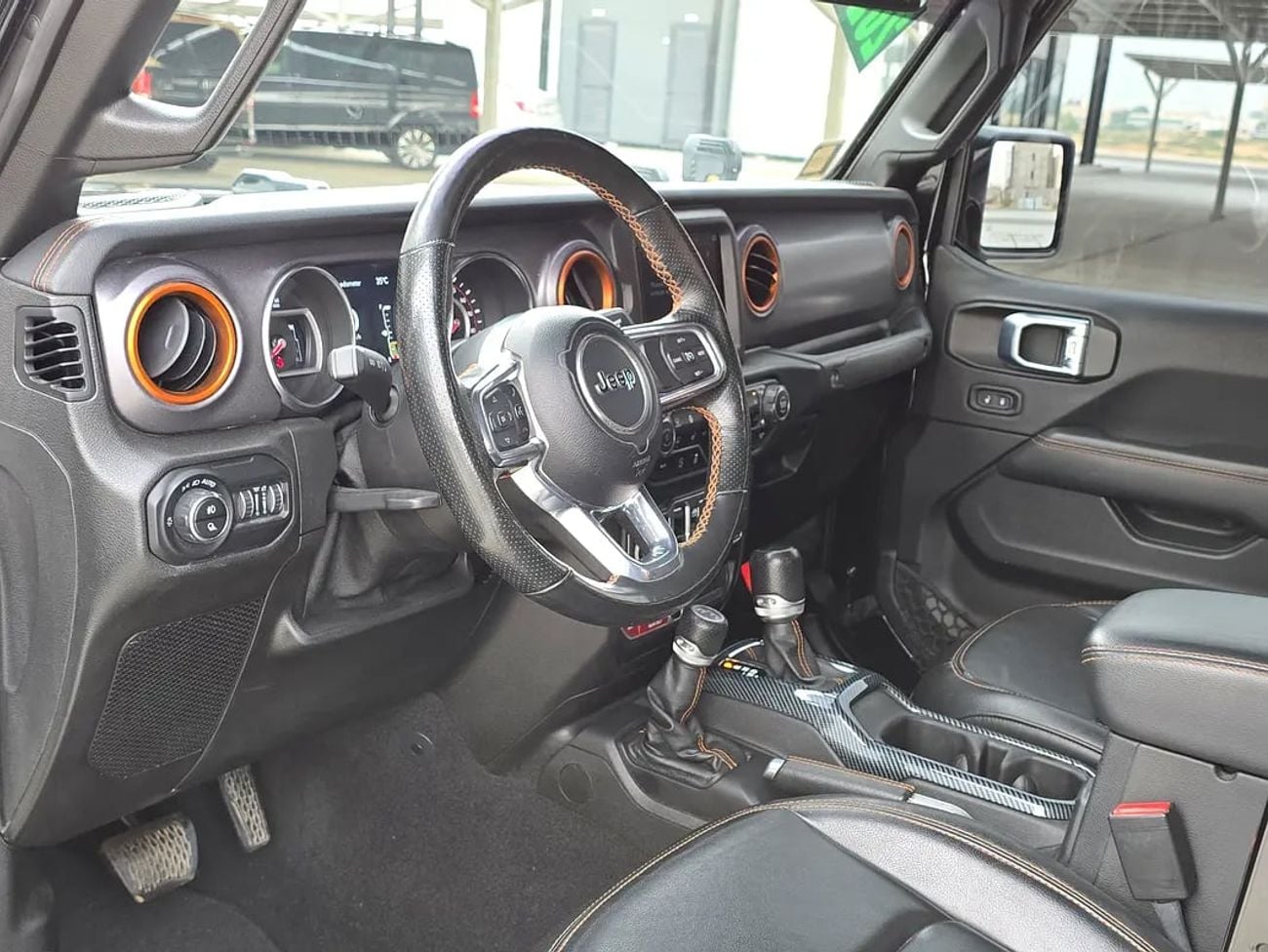 Jeep Gladiator MOJAVE (NON GCC) Mojave (Canadian Specs)