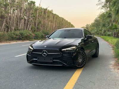 مرسيدس بنز CLE 200 كوبيه  2025 CLE 220d | 2.0L Diesel 4-cylinder | 220 HP | Like New