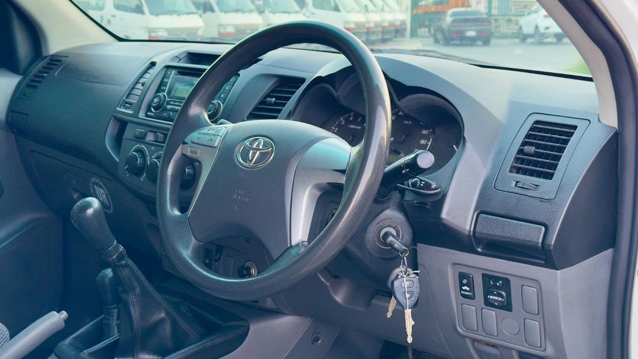 تويوتا هيلوكس PREMIUM BULL BAR INSTALLED | SPORTS BAR WITH BASKET | 3.0L DIESEL ENGINE | RHD | 2012 | MANUAL TRANS