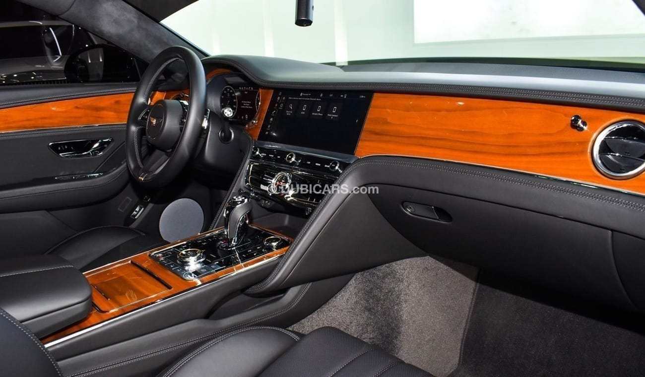 بنتلي فلاينج سبور V8 Japanese specs