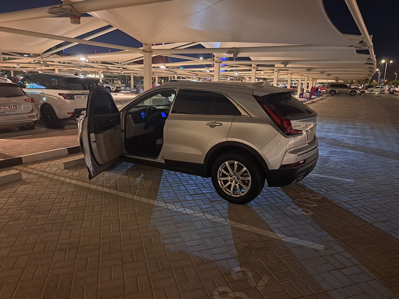 كاديلاك XT4 Luxury 2.0T