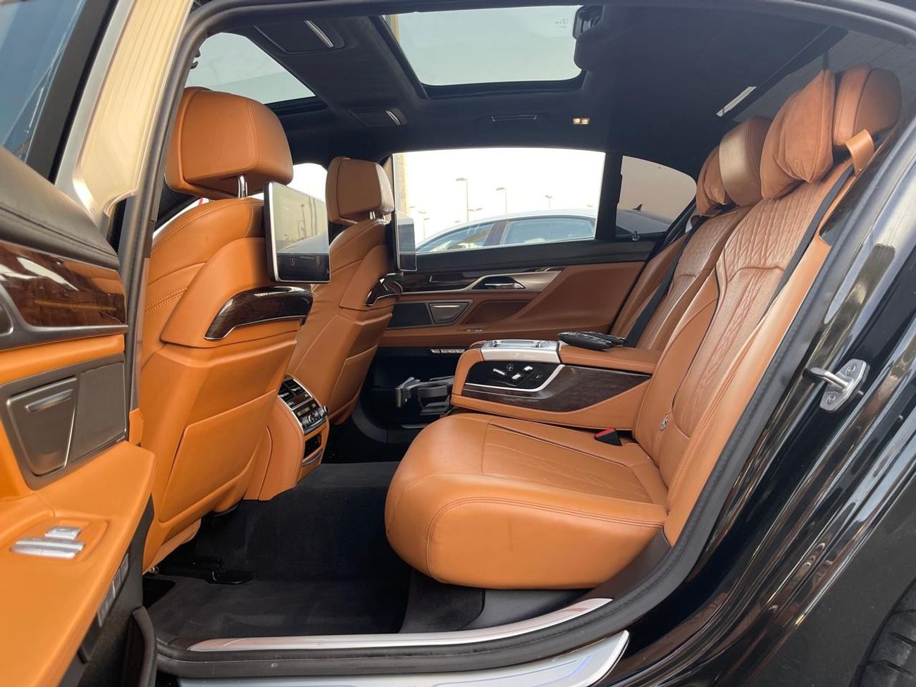 بي أم دبليو 740Li اكسكلوسيف