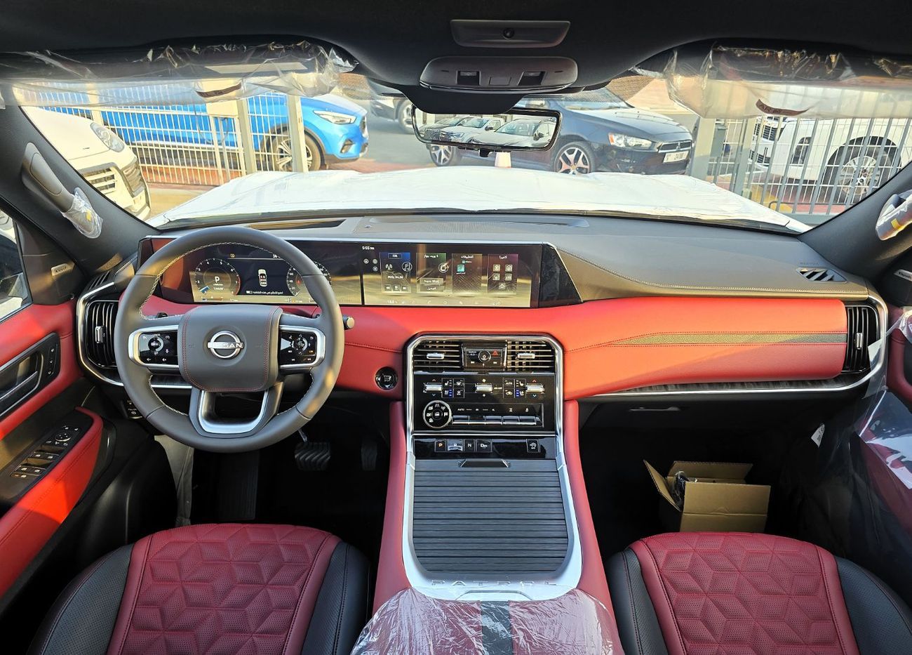 نيسان باترول Nissan Patrol Platinum SE 3.8L Petrol 4WD Gcc  white insid red 2026 Model