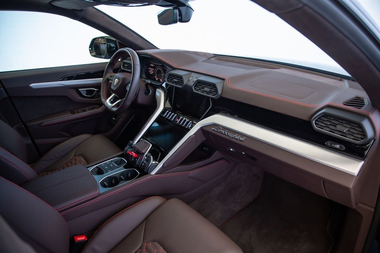 Lamborghini Urus 4.0T