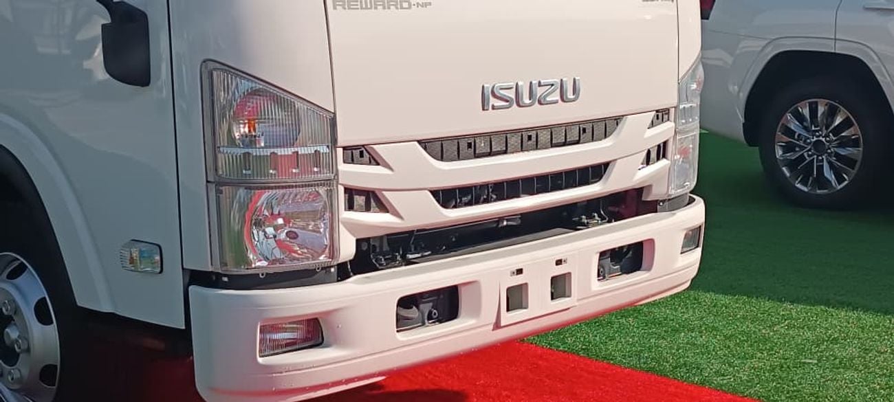 Isuzu Reward isuzu reward-np