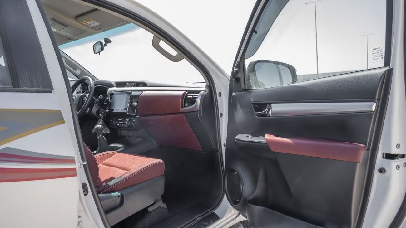 Toyota Hilux ECTAV0094 - 2026 Toyota Hilux Double Cab - High Options with Key Start - 2.4 Diesel Manual -- White