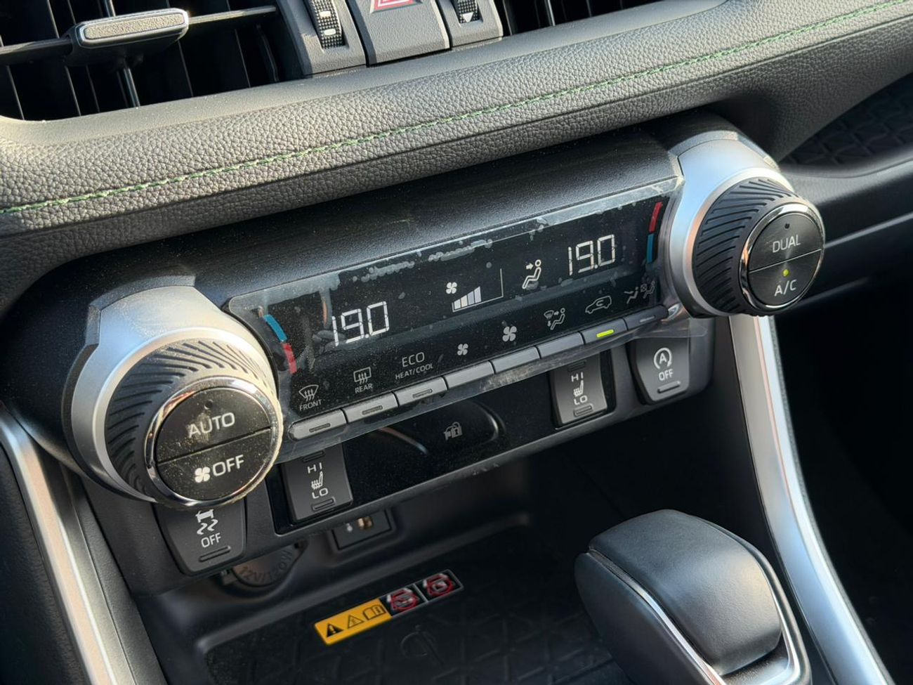 تويوتا راف ٤ Adventure 2.0L Petrol 2024 Export Price @ 93,000 AED