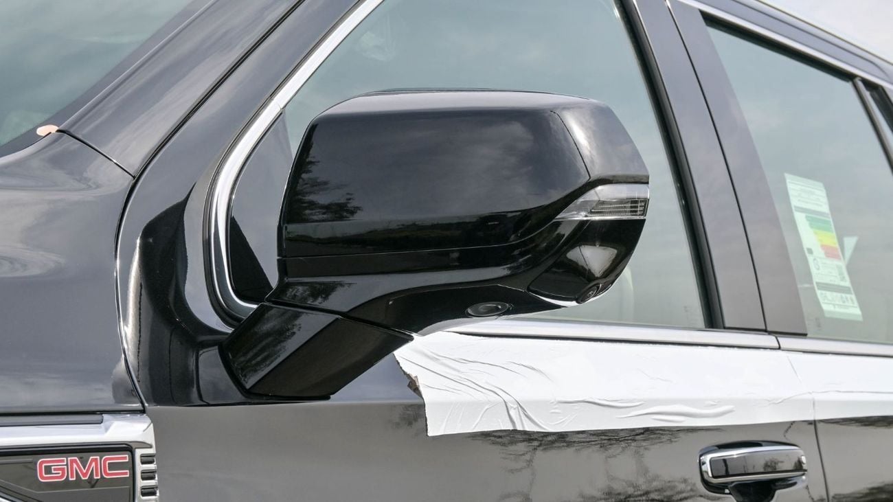 GMC Yukon 6.2 V8 Denali (AWD) GMC Yukon Denali AWD 6.2L V8 - 2025 Brand New (Export)