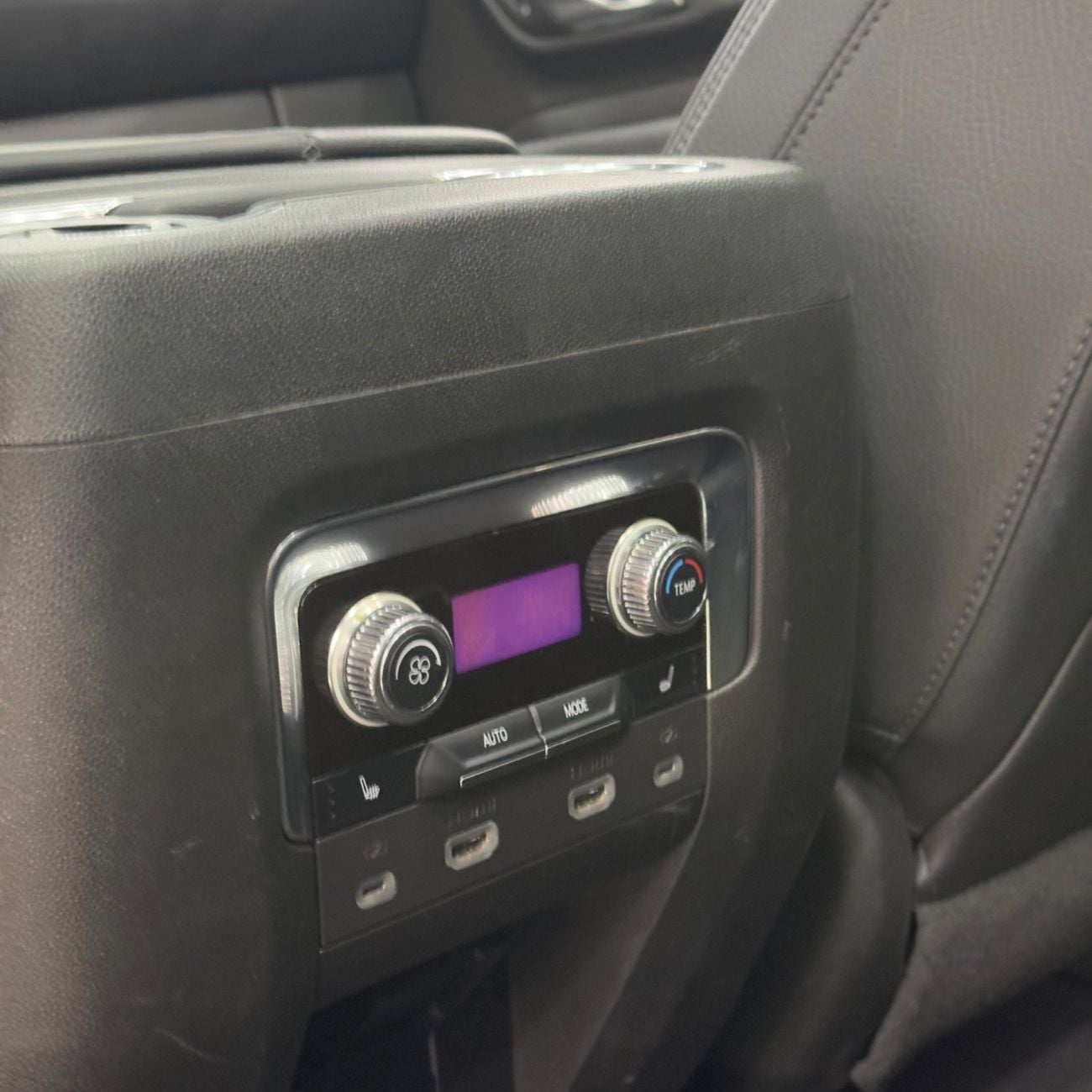GMC Yukon Denali 6.2L Denali