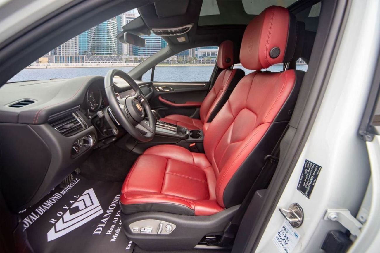 Porsche Macan STD 2023 GCC specs