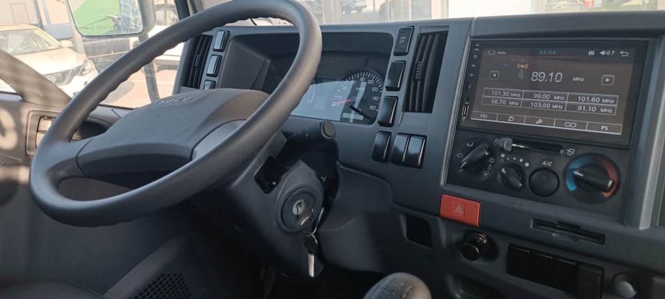 Isuzu Reward isuzu reward-np