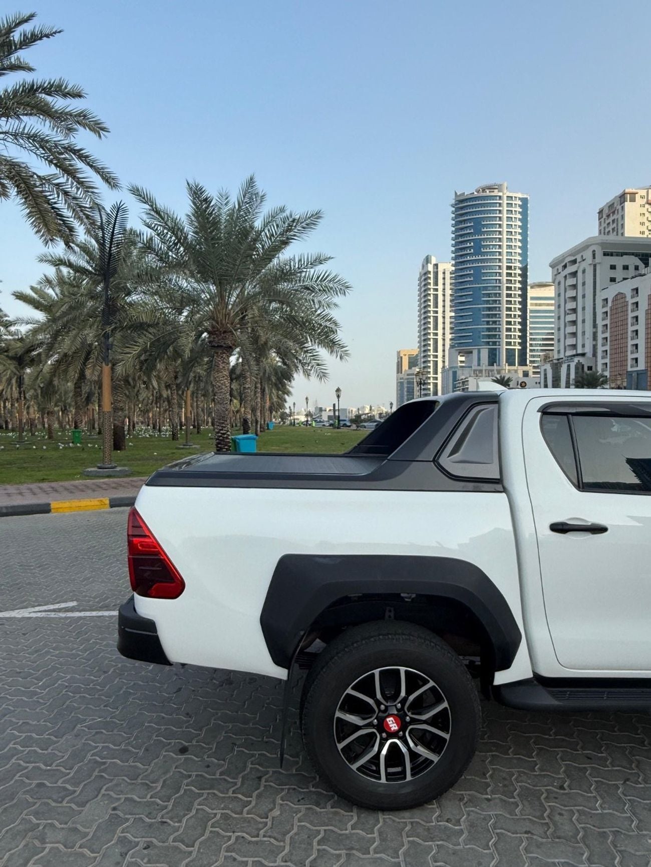 تويوتا هيلوكس GR SPORT