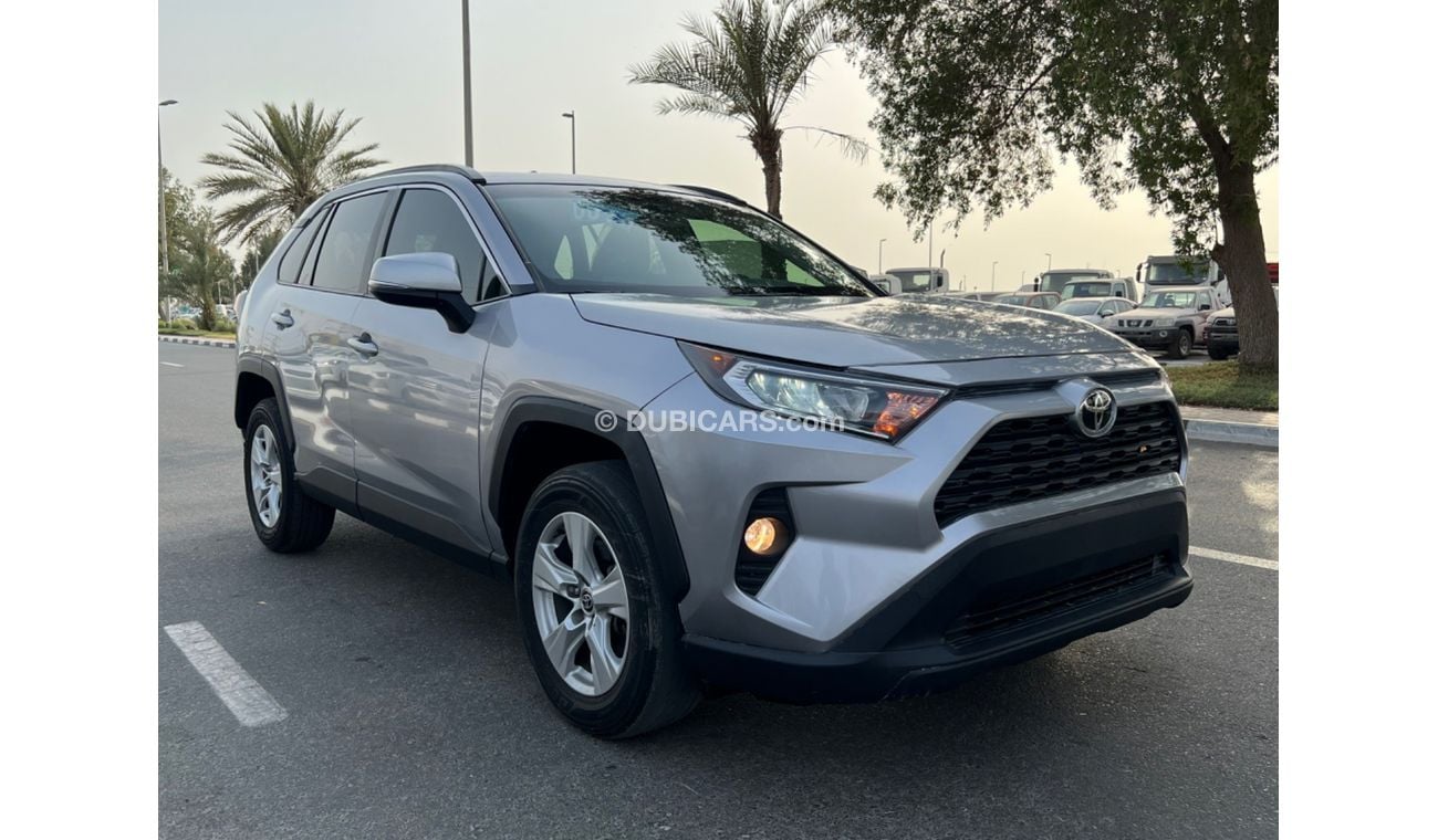 Toyota RAV4 XLE Rav4 xle full option 2020