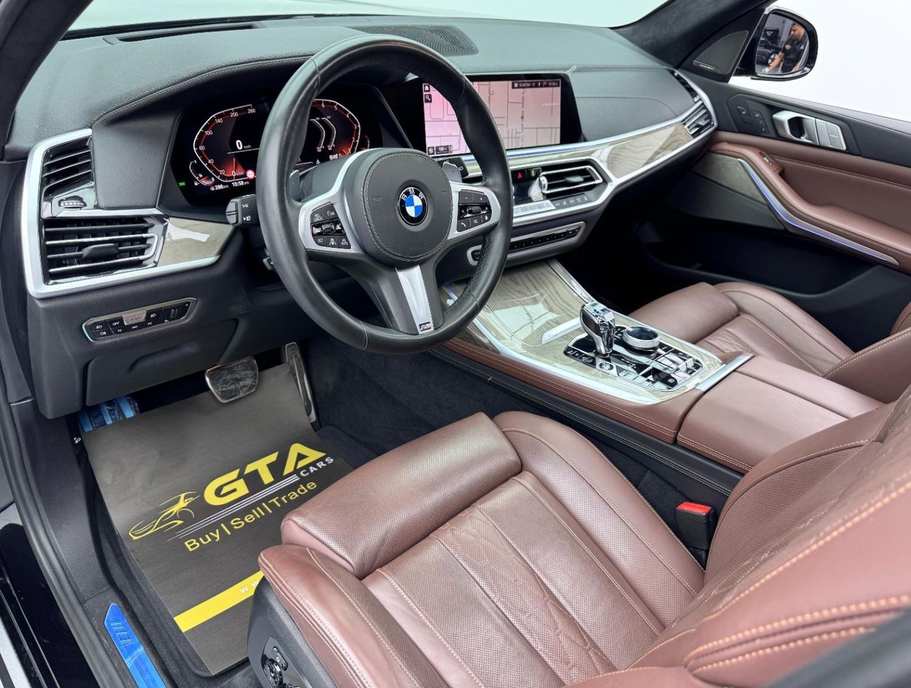 بي أم دبليو X7 XDrive40i 3.0L 2020 BMW X7 xDrive40i M-Sport, 2026 BMW Warranty + Service Pack, 7 Seater, Excellent 