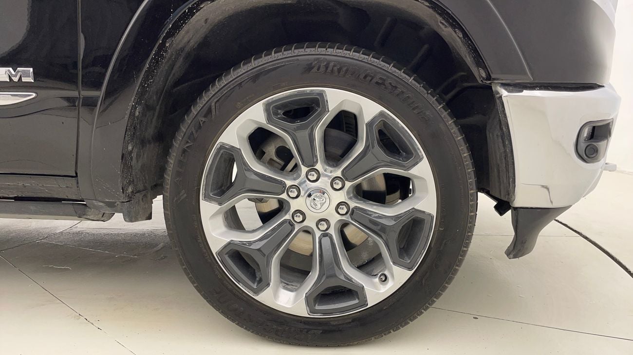 RAM 1500 LIMITED 5.7 | Zero Down Payment | Home Test Drive