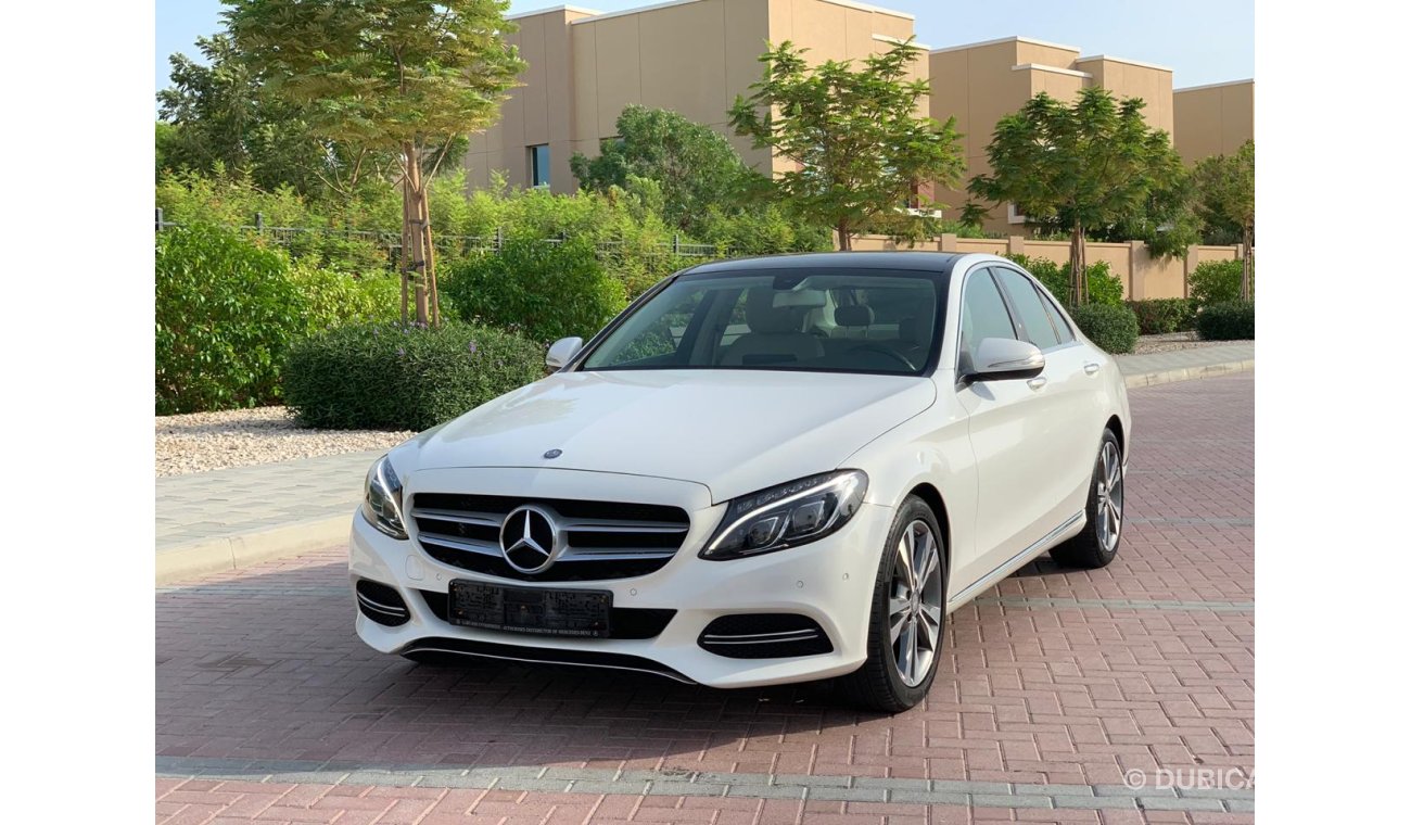 مرسيدس بنز C200 Mercedes-Benz C200 ///  2015 /// GCC Spec /// Under Warranty