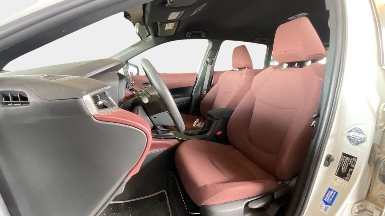 تويوتا كورولا كروس 1.8 XL CVT AUTO | شامل الضمان | 0 ﺪﻔﻋﺓ ﺃﻮﻟﻯ