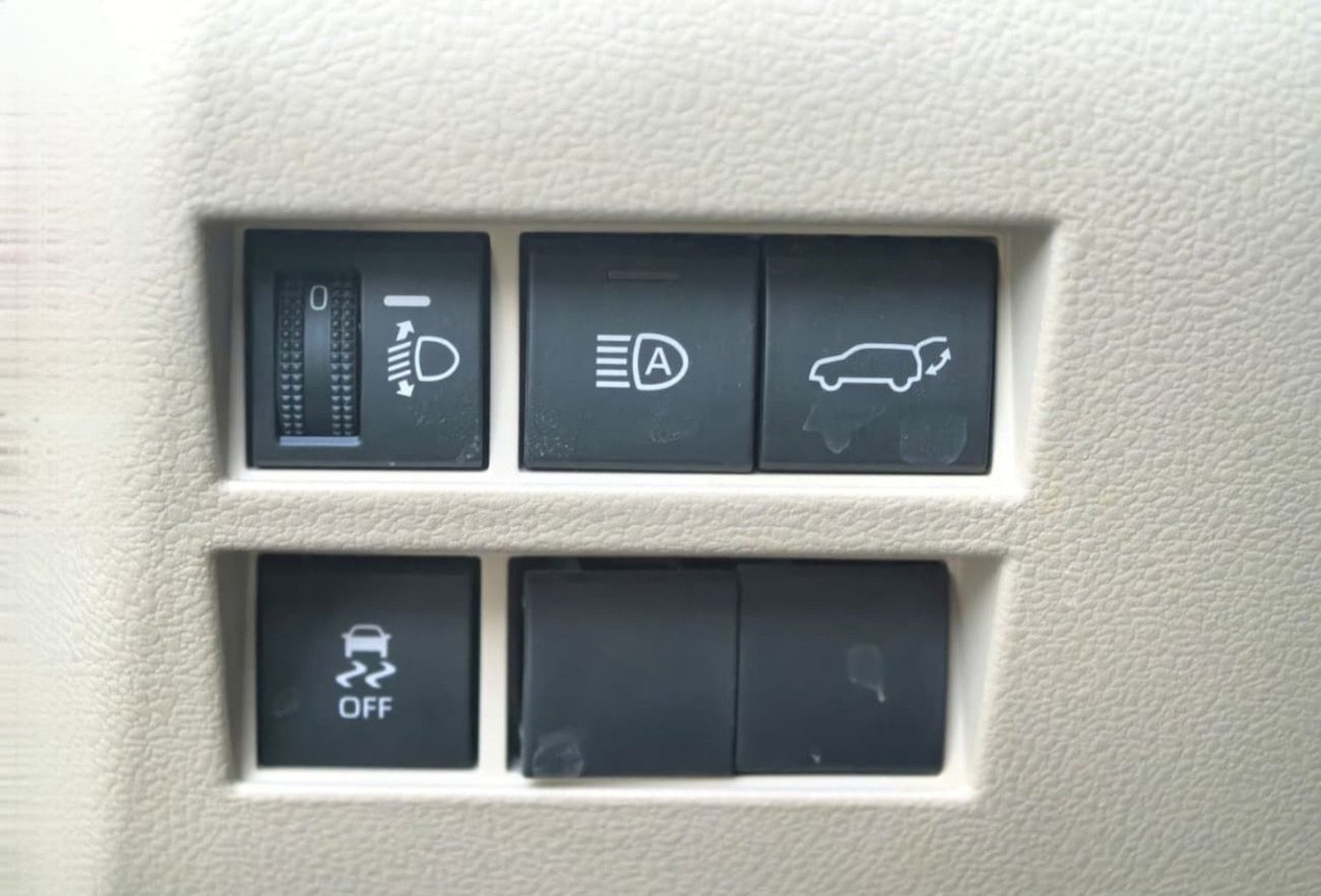 تويوتا لاند كروزر GXR 3.5L