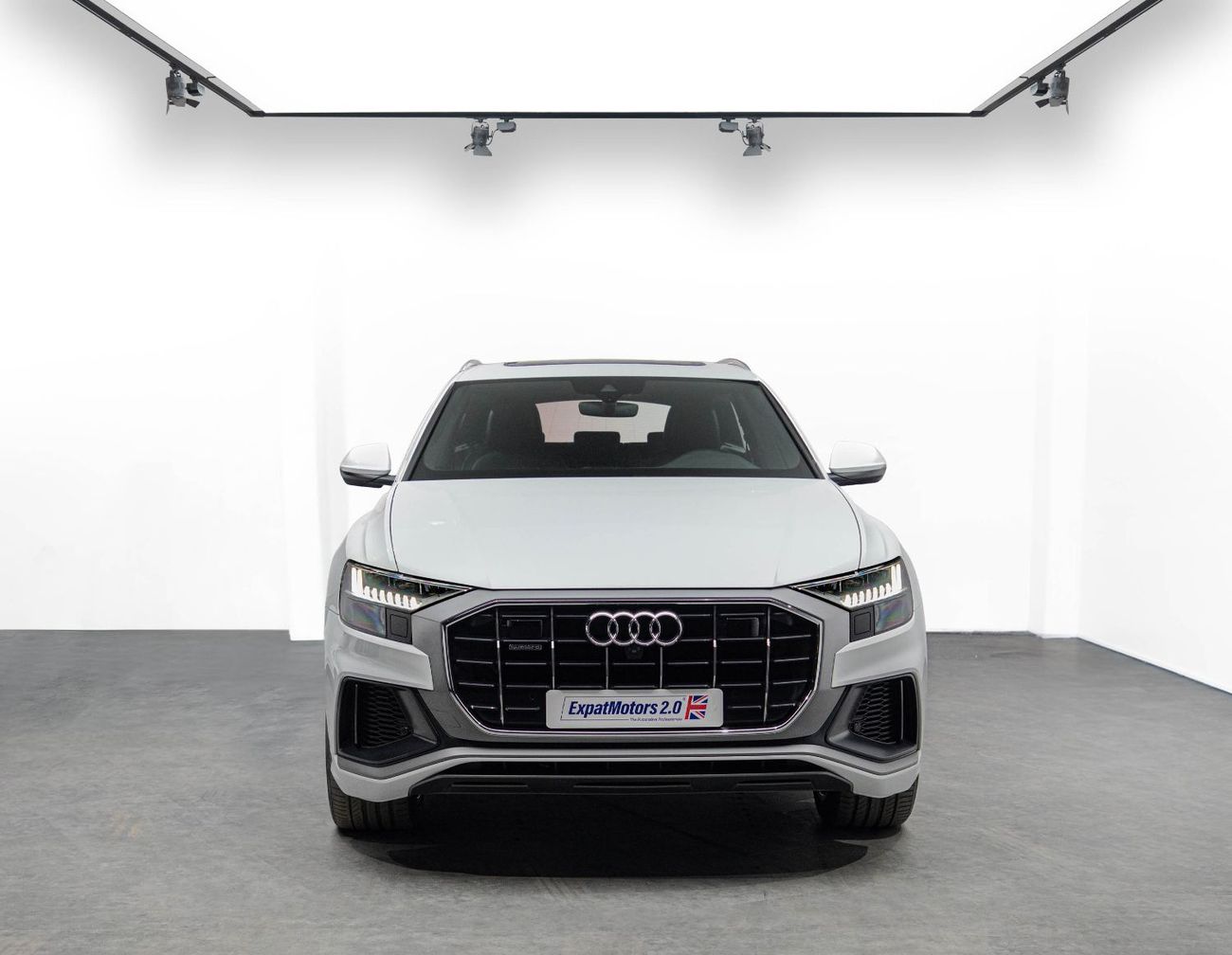 Audi Q8 55 TFSI quattro S-Line 3.0L (340 HP)