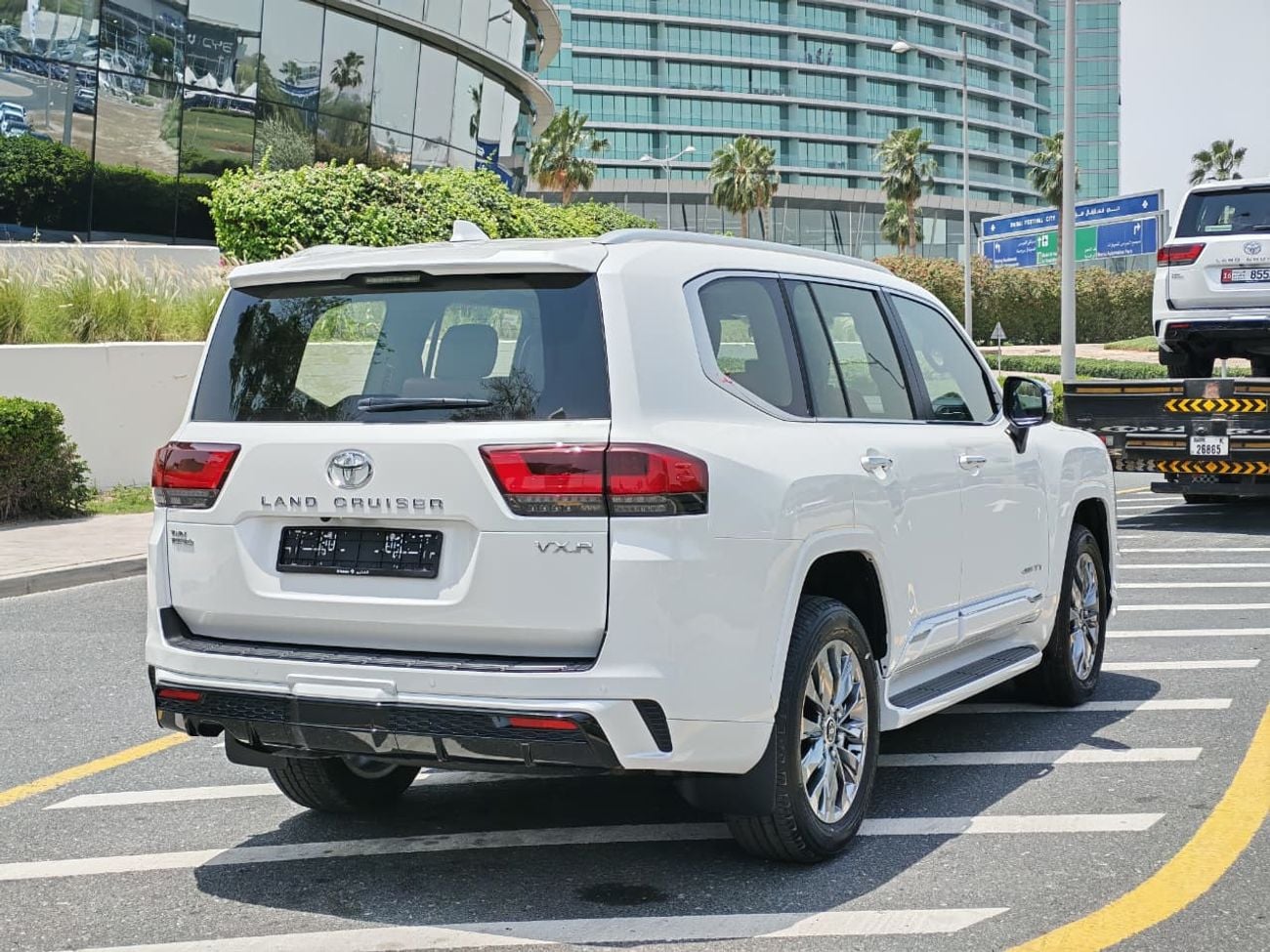 Toyota Land Cruiser 2026 Toyota Land Cruiser LC300 VXR (Full-Option) 3.5L V6 Twin Turbo Petrol A/T 4WD Export Only