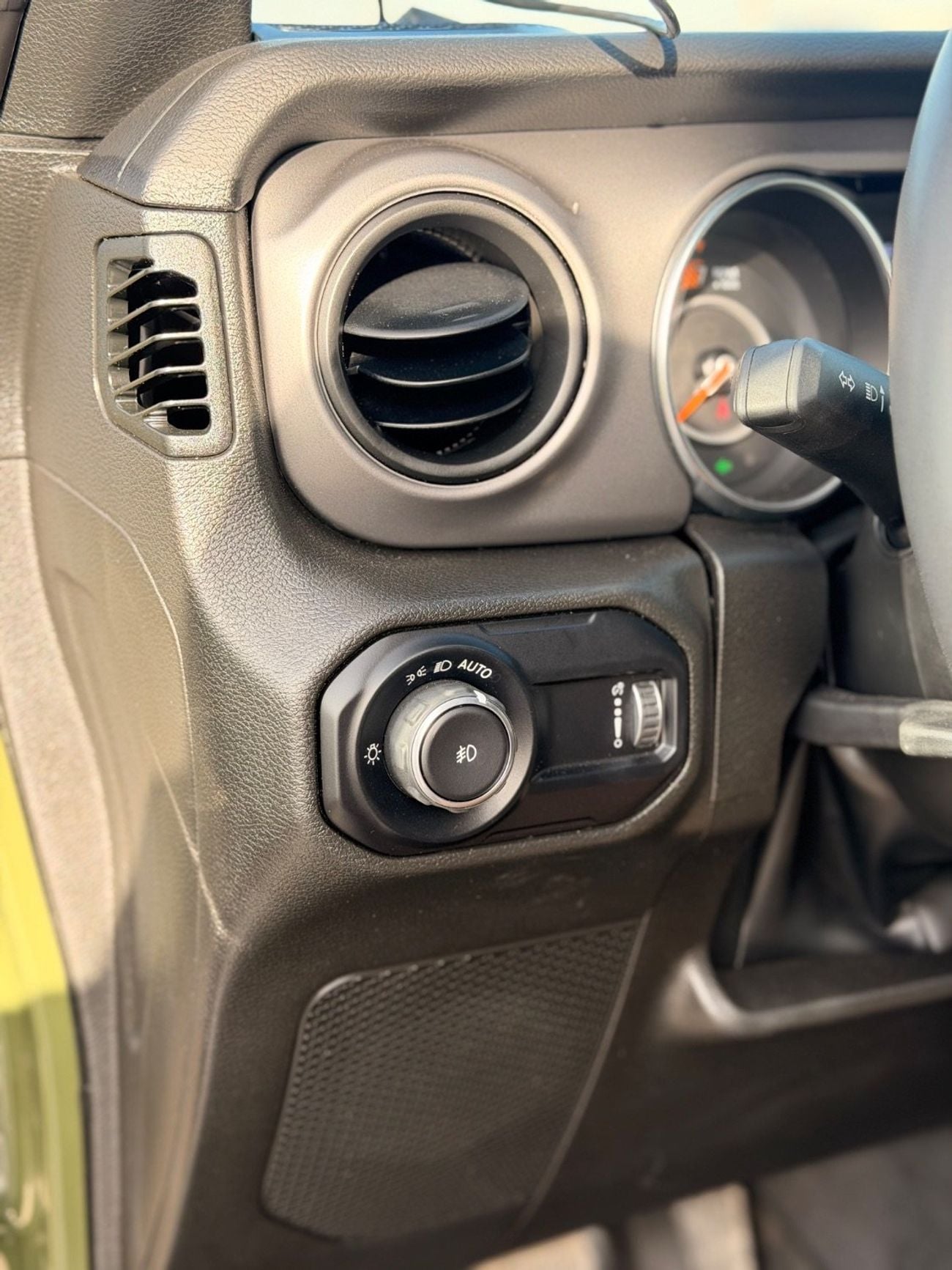 Jeep Wrangler Unlimited Sport S 2.0L A/T Sport 2.0L A/T Full Option