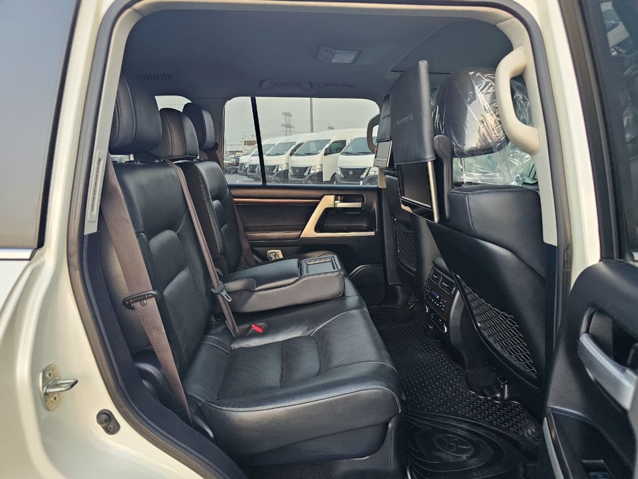 Toyota Land Cruiser 2019 TOYOTA LAND CRUISER V8 SAHARA