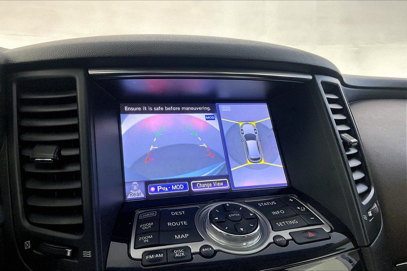 إنفينيتي QX70 Luxury / Luxe Sensory | شامل الضمان | 0 ﺪﻔﻋﺓ ﺃﻮﻟﻯ