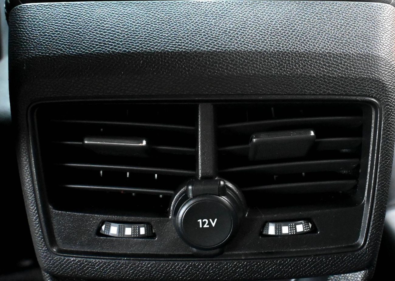 بيجو 3008 Peugeot 3008 1.6 L 2023 GCC & accident-free Excellent Condition 1029 AED Monthly