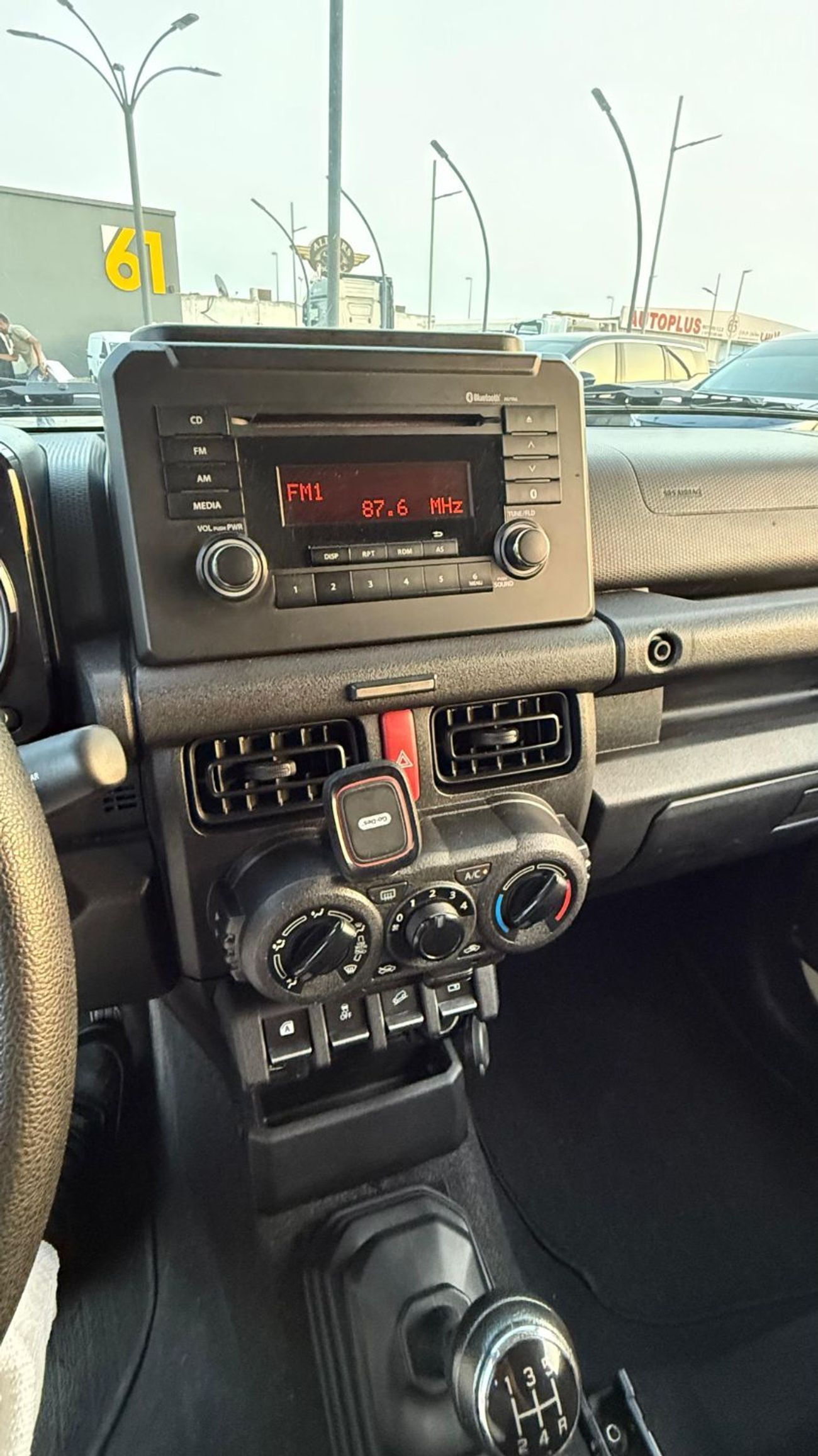 سوزوكي جيمني 1.5L GL (M/T)