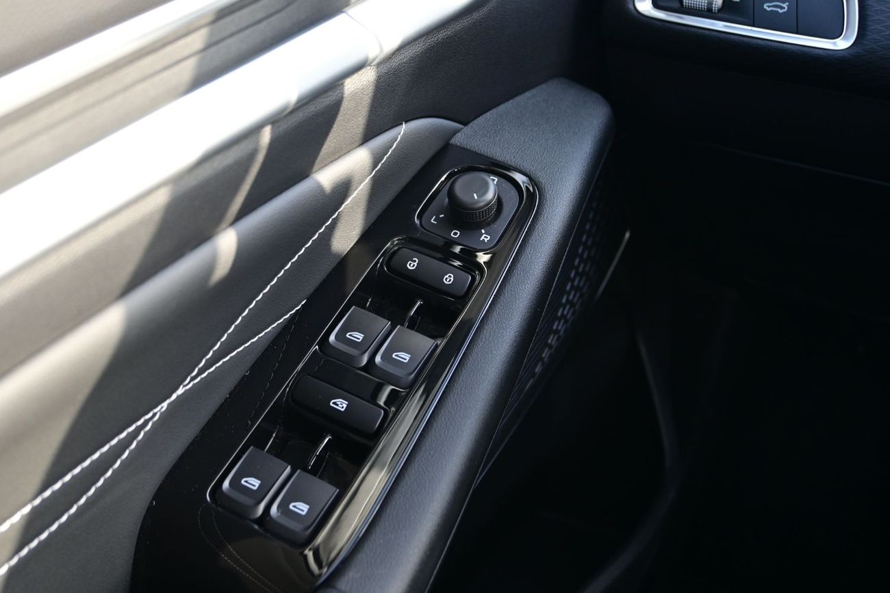 Geely Emgrand Geely Emgrand 1.5L Petrol FWD, Model 2025, Color Grey