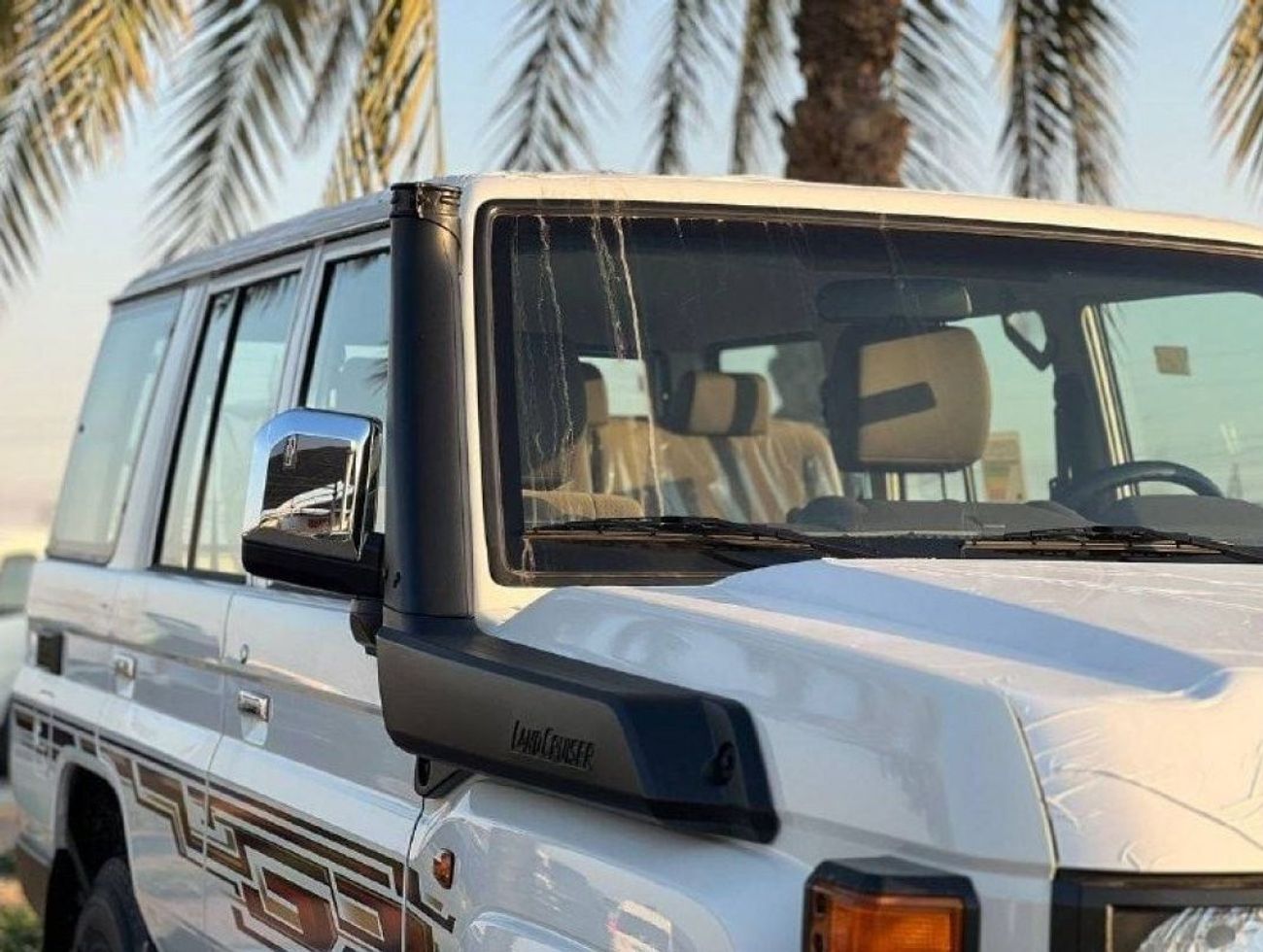 تويوتا لاند كروزر 70 LC76 4.5L V8 DSL M/T // 2024 // STANDER OPTION WITH BACK CAMERA , SNOOKER // SPECIAL OFFER // BY FOR