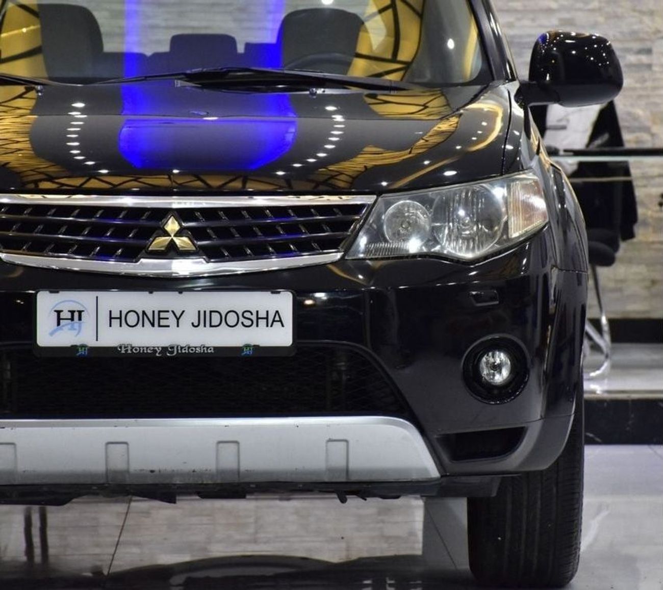 ميتسوبيشي آوتلاندر EXCELLENT DEAL for our Mitsubishi Outlander 4WD ( 2009 Model ) in Black Color GCC Specs