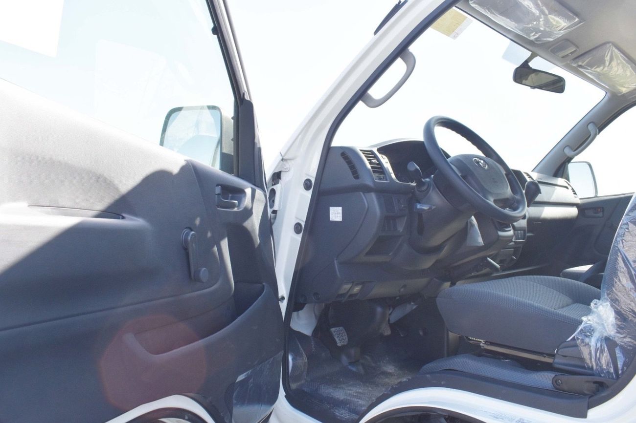 Toyota Hiace GL 2.7L