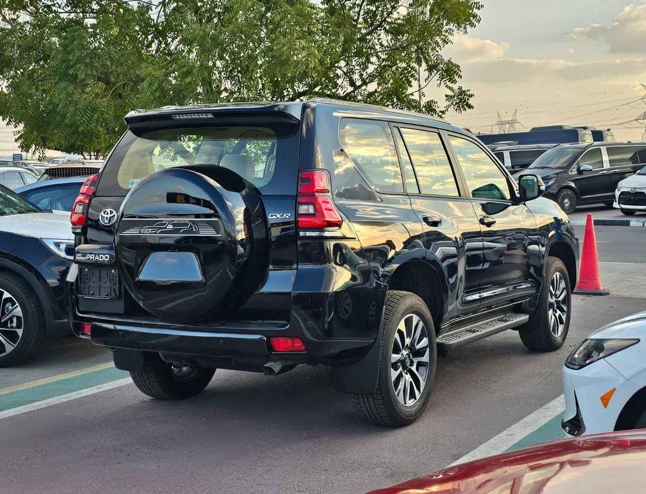 Toyota Prado GXR/4.0L PETROL/ SUNROOF, COOL BOX, DVD+CAMERA, AUTO AC/ (CODE # PSR40GXRU)