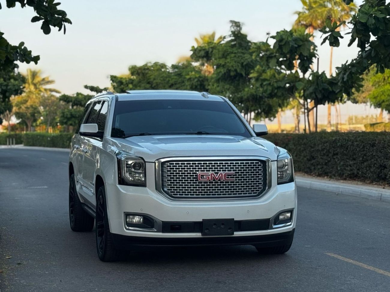 جي أم سي يوكون Denali 6.2L (8 Seater)