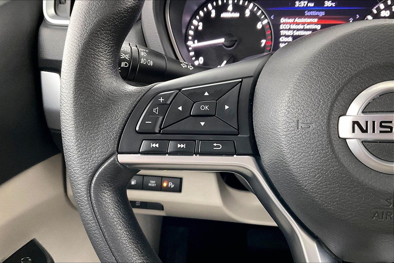 RAM 1500 Warlock Classic - Crew Cab | 1 year free warranty | 0 Down Payment