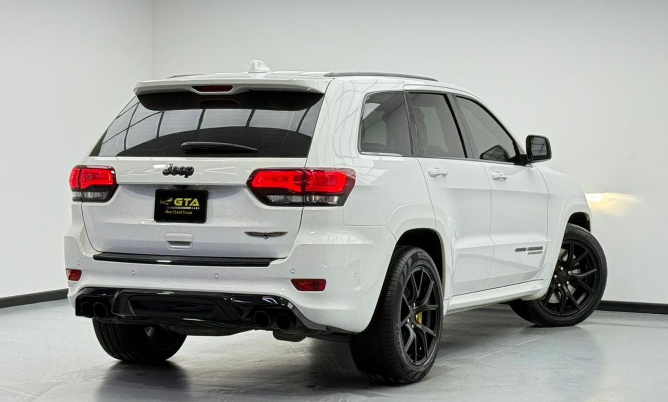 Jeep Grand Cherokee Trackhawk 6.2L 2018 Jeep Grand Cherokee Trackhawk ,Warranty ,Excellent Condition ,GCC