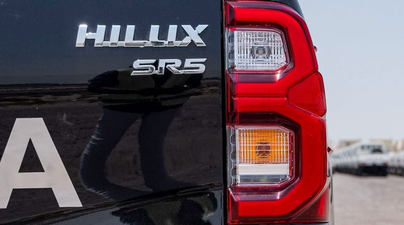 Toyota Hilux TOYOTA HILUX DC 2.4D AT 4X4 MY2025 – BLACK