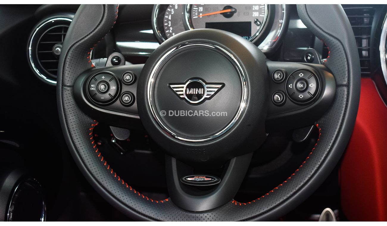 Mini Cooper S hatchback 5 doors with JCW kit