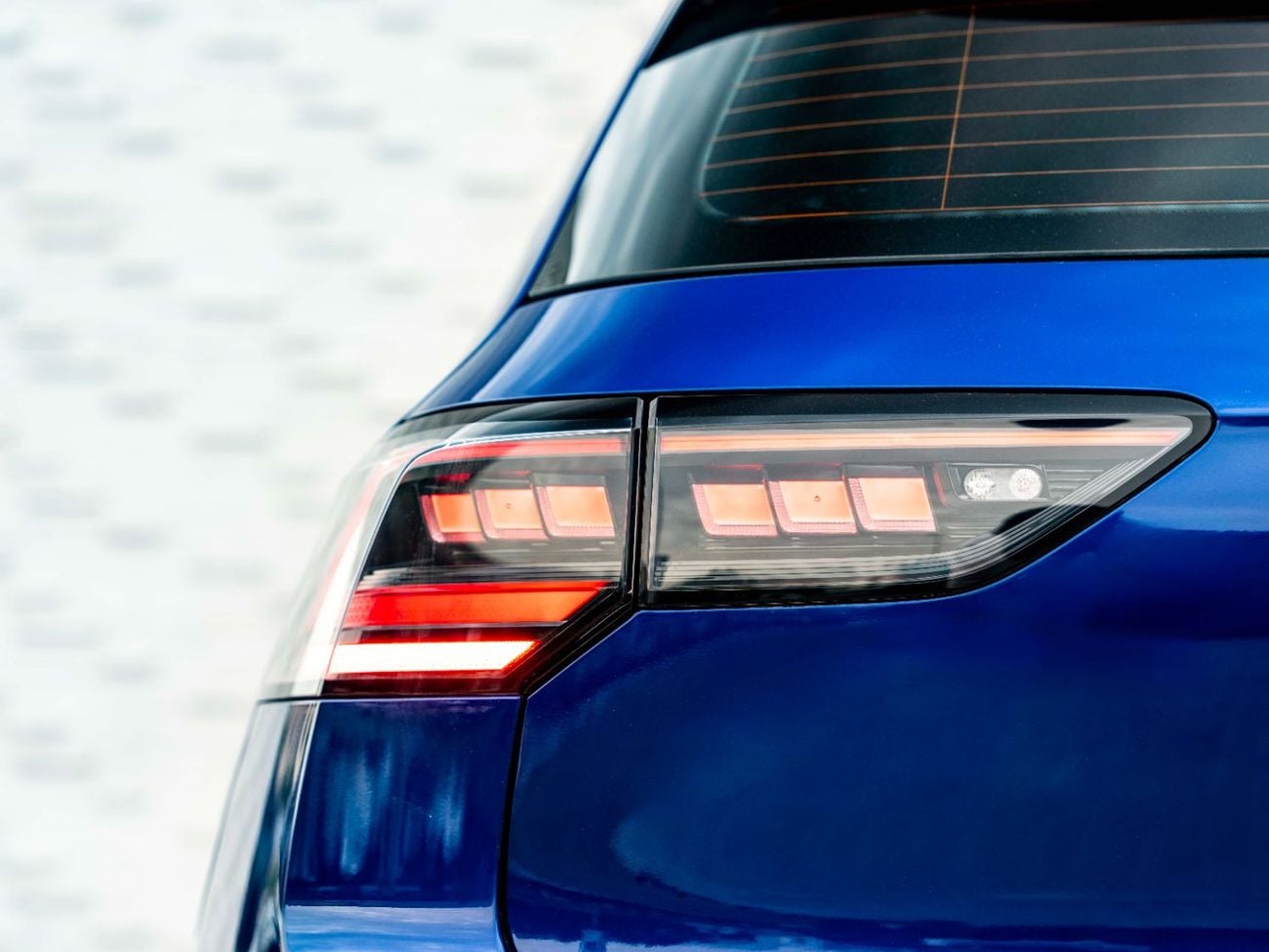 فولكس واجن جولف ار Base 2.0T