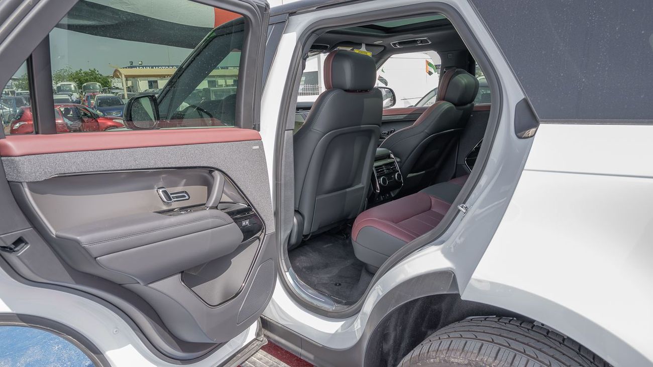 لاند روفر رينج روفر سبورت RANGE ROVER 3.0 SPORT -2025YM