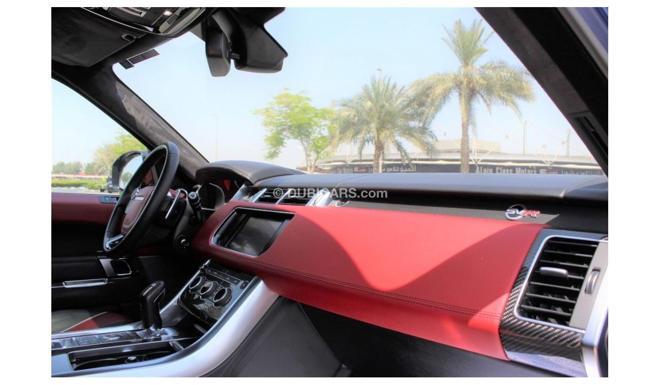 Land Rover Range Rover Sport PEPSI COLOR GCC MINT IN CONDITION