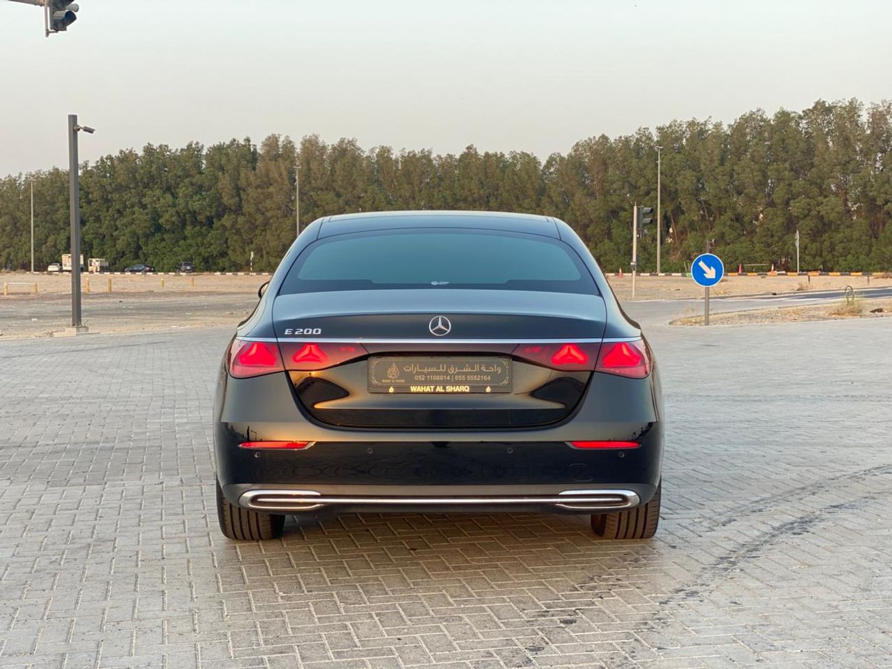 Mercedes-Benz E200 2.0L